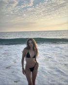 Кристиночка, +38 (066) 722-05-91 Кристиночка, 21 лет - эротический тайский массаж